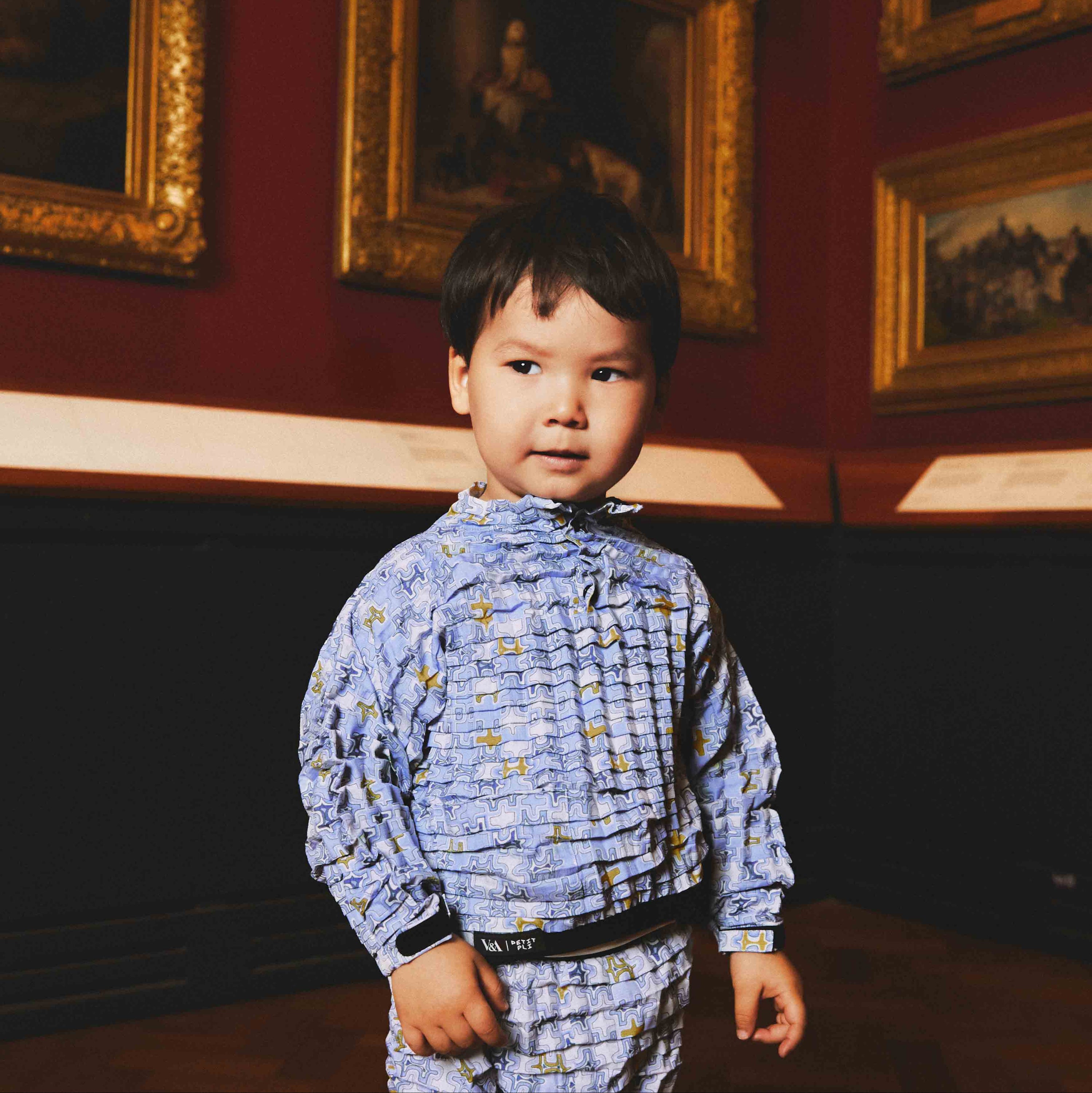 V&A Patterns in Play Versatile Series