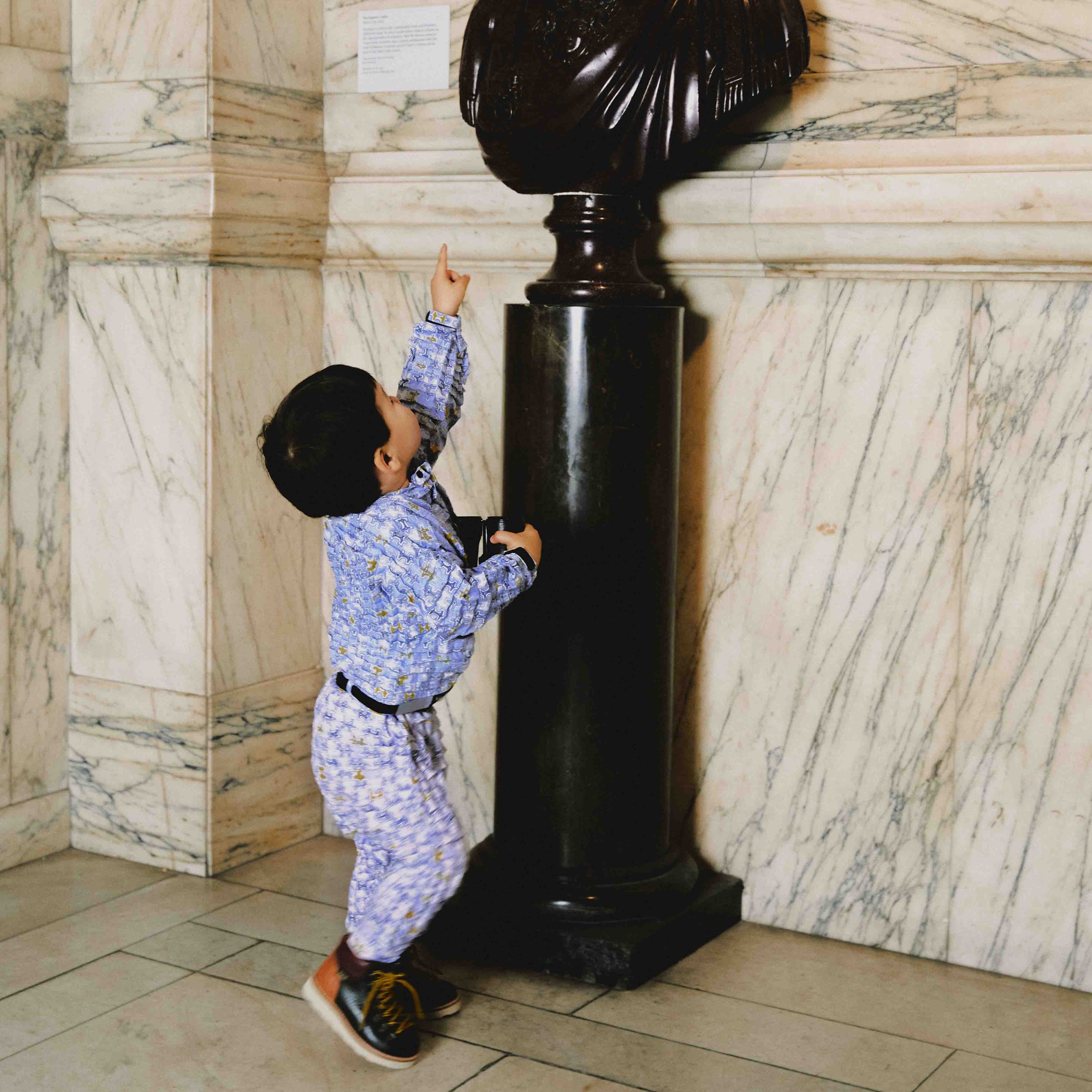 V&A Patterns in Play Versatile Series