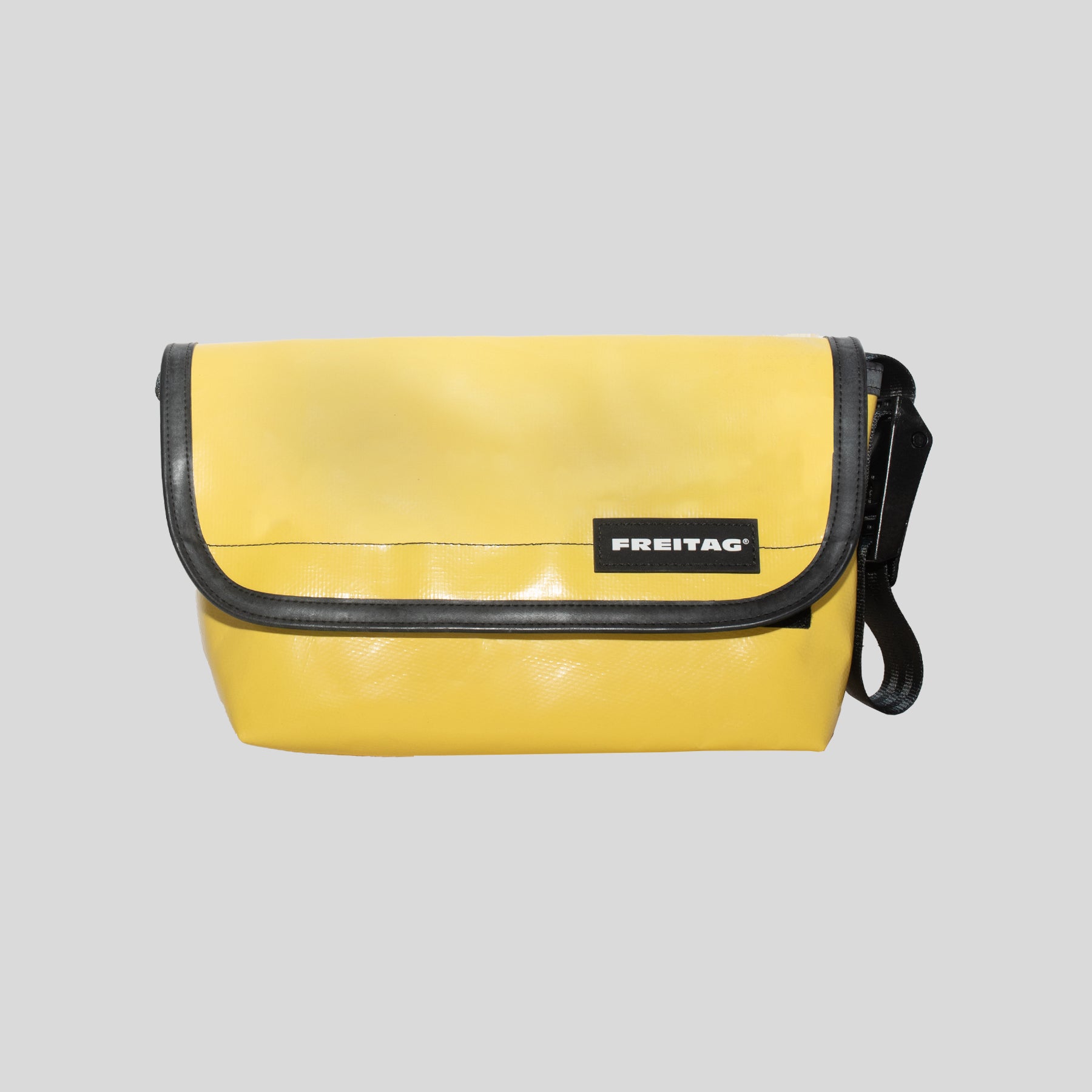 Freitag Items – Petit Pli
